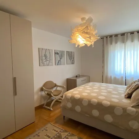 La Casa Dei Nonni Al Montan Apartman Aosta